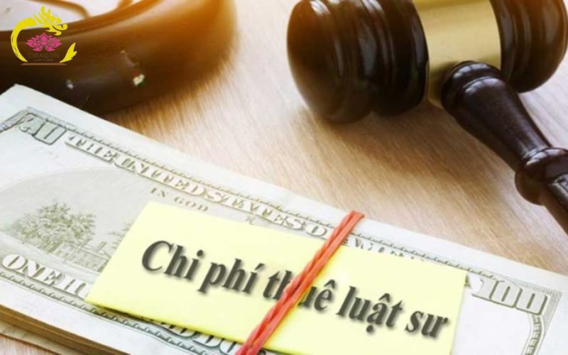 chi phí thuê luật sư khởi kiện 