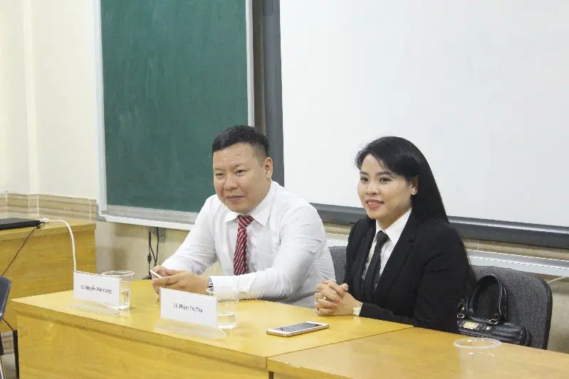 Luật sư Nguyễn Minh Long khách mời vòng Bán Kết Cuộc thi Diễn Án CERCA TROVA 2018 Luật sư Nguyễn Minh Long khách mời vòng Bán Kết Cuộc thi Diễn Án CERCA TROVA 2018