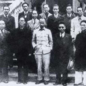 Luật sư làm lãnh tụ