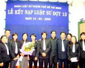 Công ty luật Dragon – Luật sư thực tế nhìn lại Lượng: thiếu, chất: mỏng