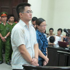 Hoãn xử phúc thẩm Nguyễn Đức Nghĩa vì “sự cố” luật sư