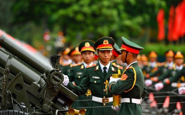 Luật Sỹ quan Quân đội nhân dân Việt Nam sửa đổi, bổ sung có hiệu lực từ ngày 01/7/2015