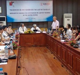 Liên đoàn luật sư Việt Nam tiếp và làm việc thân mật với đại biểu Đoàn luật sư Lào, Campuchia