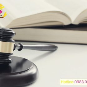 Gia đình có được tìm luật sư giỏi cho bị can không? Quyền hợp pháp nhiều người chưa biết