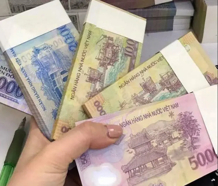 Đổi tiền lì xì Tết COI CHỪNG tiền mất, tật mang Doi Tien Li Xi Tet1