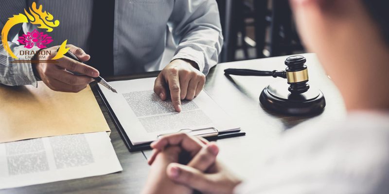 Chi phí thuê Luật sư bào chữa khởi kiện là bao nhiêu? Chi phí thuê Luật sư bào chữa khởi kiện là bao nhiêu?