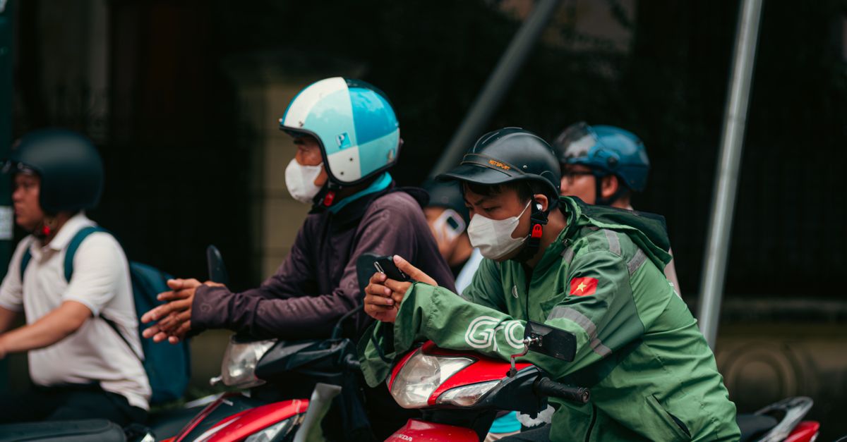 Mất bằng lái xe làm lại 2026: Hồ sơ, nơi nộp, lệ phí, có phải thi? Mất bằng lái xe làm lại 2026: Hồ sơ, nơi nộp, lệ phí, có phải thi?